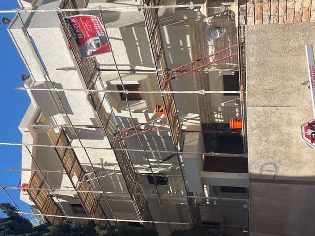 שיפוץ קירות חיצוניים בבית